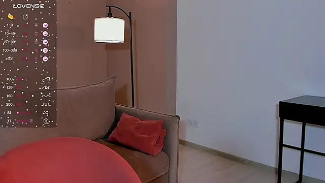 SeulBi online show from 09.30.25