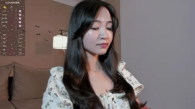 SeulBi online show from 11.06.25