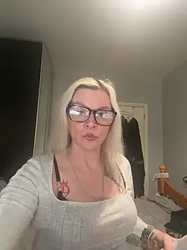 Curvy-Cleo online show from 02.12.26