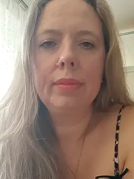 Snapshot of Irina3718 chatting on 10.19.25 Irina3718 online show from 10.19.25