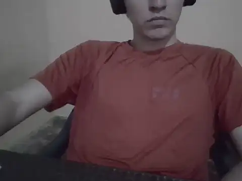 Snapshot of Visculi chatting on 12.15.25 Visculi online show from 12.15.25