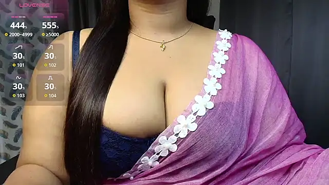 Snapshot of _Lisha_ chatting on 10.29.25  Lisha  online show from 10.29.25