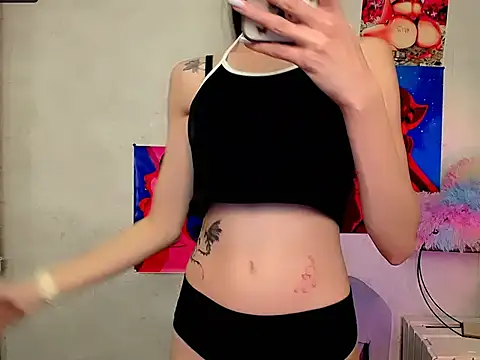 Snapshot of LanaTey chatting on 11.03.25 LanaTey online show from 11.03.25