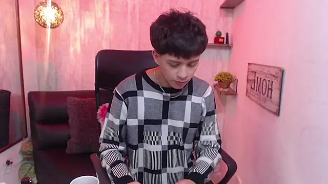 Snapshot of Sam_Daves chatting on 03.18.25 Sam Daves online show from 03.18.25