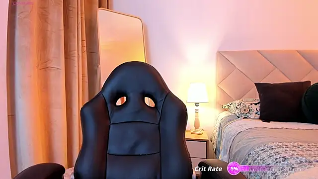 Snapshot of Chris_Alzate chatting on 10.05.25 Chris Alzate online show from 10.05.25