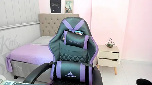 Tania Duque online show from 11.13.25