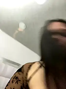 LunaCandy  online show from 10.25.25