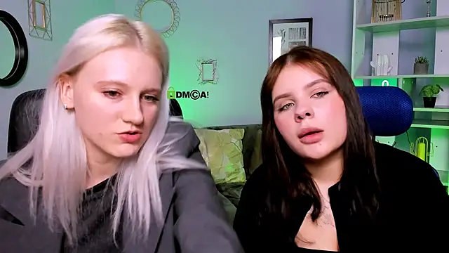 Snapshot of madam_uliis chatting on 03.21.25 madam uliis online show from 03.21.25