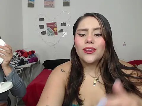 nicky andcamil online show from 11.18.25