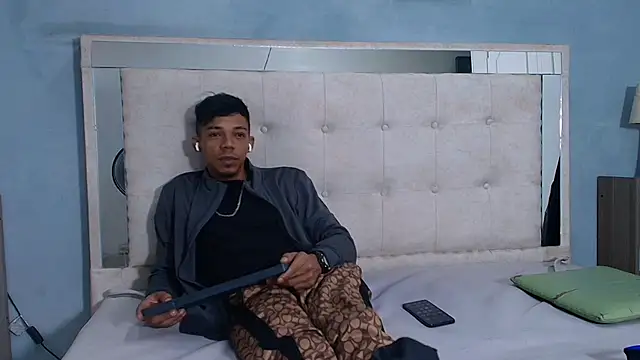 Gregory Sforza online show from 09.18.25