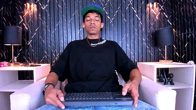 Gregory Sforza online show from 12.22.25