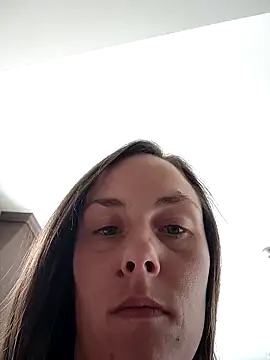 vivianneeee online show from 03.14.25