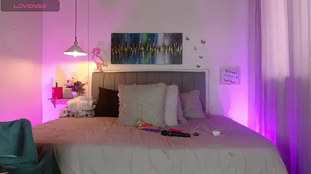 Rose Thompson1 online show from 04.14.26