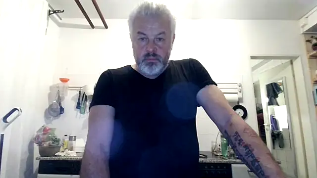 Berg Boy online show from 11.26.25