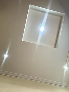 Ivelleee  online show from 11.19.25