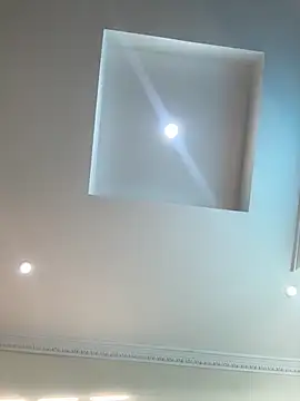 Ivelleee  online show from 12.03.25