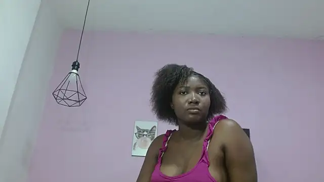 Snapshot of fiorela_madison chatting on 09.24.25 fiorela madison online show from 09.24.25