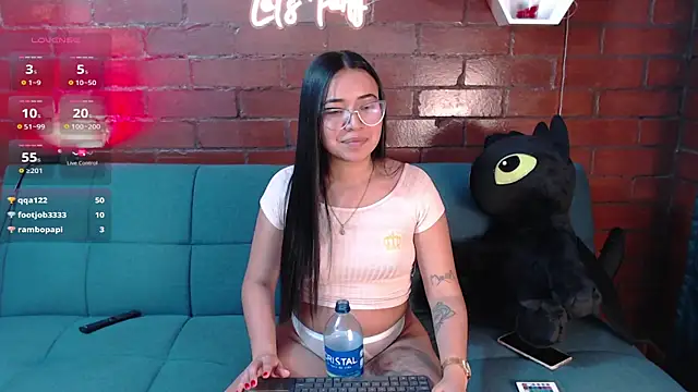 im mariham  online show from 03.22.25