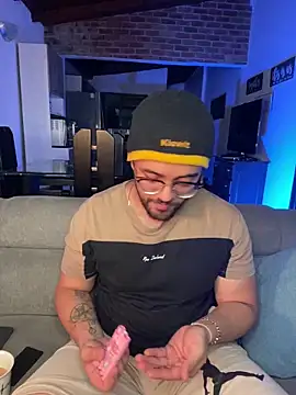 Snapshot of SrM0rgan chatting on 03.14.25 SrM0rgan online show from 03.14.25