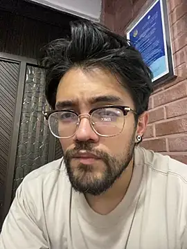 Snapshot of SrM0rgan chatting on 03.21.25 SrM0rgan online show from 03.21.25