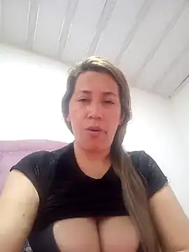 Snapshot of melany-92xxx chatting on 12.01.25 melany-92xxx online show from 12.01.25