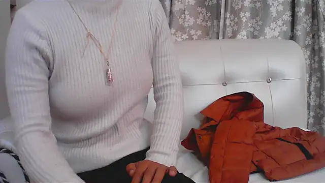 LAYLA 600 online show from 01.18.26