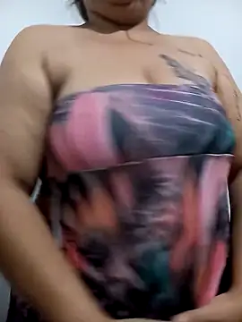 Snapshot of aliciaxm chatting on 03.14.25 aliciaxm online show from 03.14.25