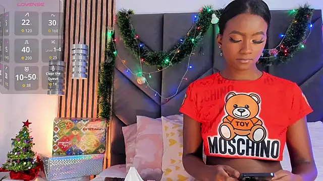 Kendallross28 online show from 12.04.25