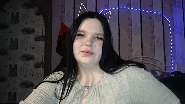 Snapshot of Victoriakot chatting on 03.16.25 Victoriakot online show from 03.16.25