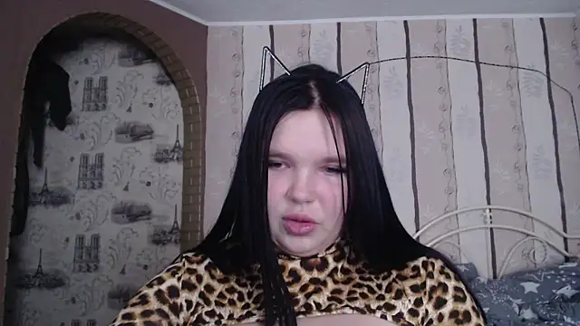 Snapshot of Victoriakot chatting on 03.22.25 Victoriakot online show from 03.22.25