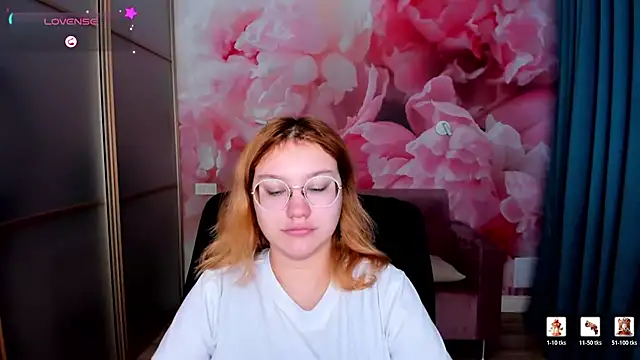 AngelinaLow online show from 01.11.26