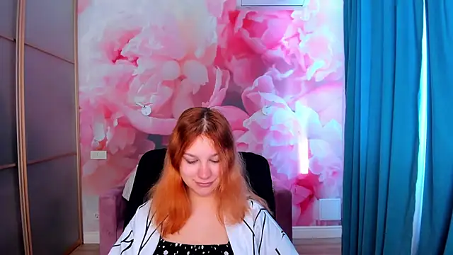 AngelinaLow online show from 04.19.26