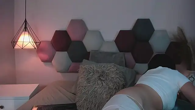 BeckyVidal online show from 11.24.25