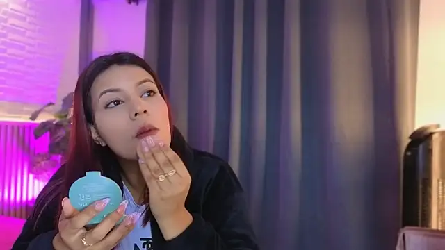 TiffanyWalk online show from 12.15.25