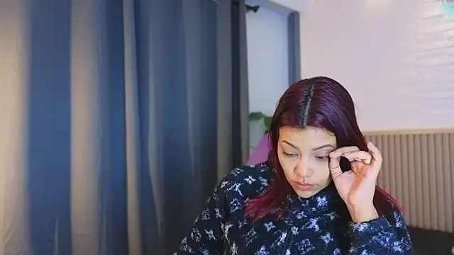 TiffanyWalk online show from 01.19.26