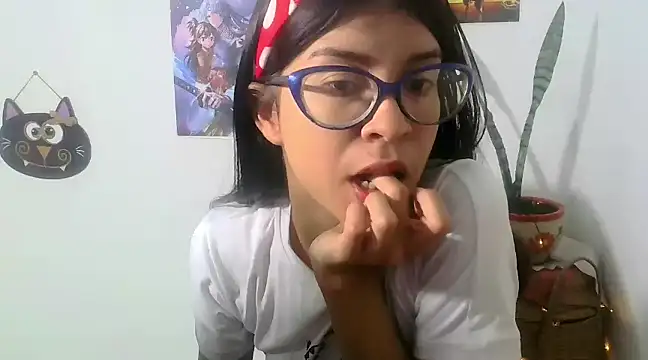 Snapshot of sarah_sm chatting on 03.15.25 sarah sm online show from 03.15.25