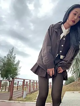 Snapshot of linger-23 chatting on 01.12.26 linger-23 online show from 01.12.26