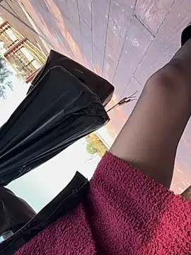 Snapshot of linger-23 chatting on 01.19.26 linger-23 online show from 01.19.26