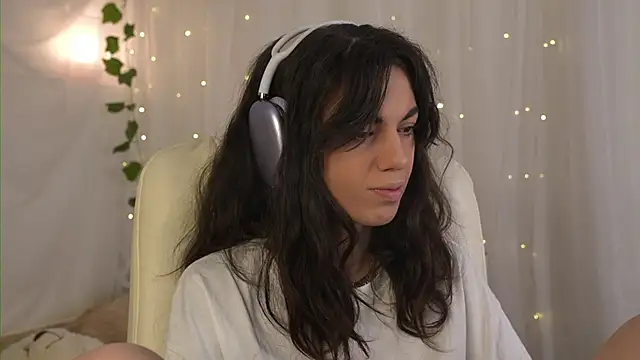 mystica  online show from 10.29.25