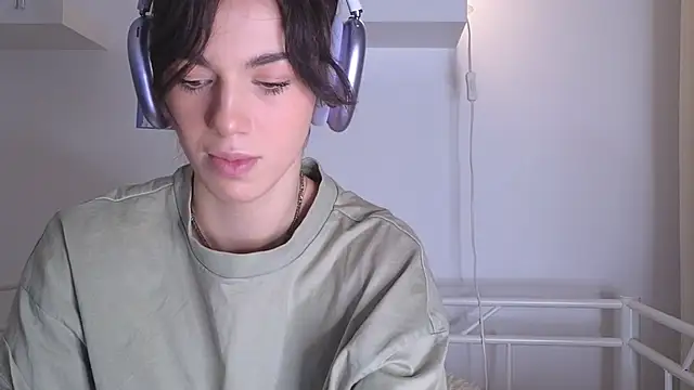 mystica  online show from 11.21.25