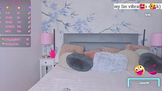 Cute kitty- online show from 01.18.26