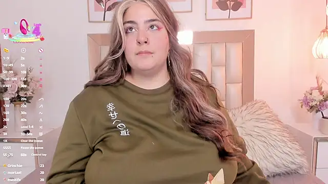 Snapshot of camilleturner1 chatting on 03.23.25 camilleturner1 online show from 03.23.25