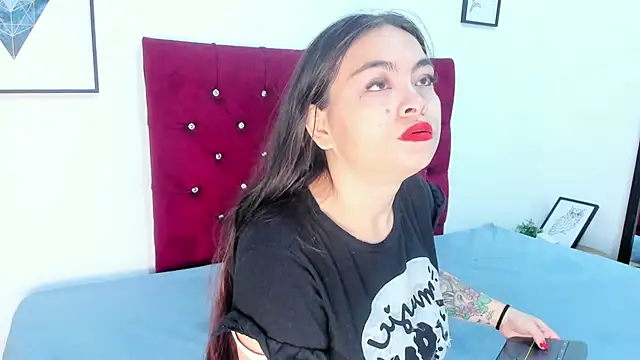 Mia Collivens online show from 10.13.25