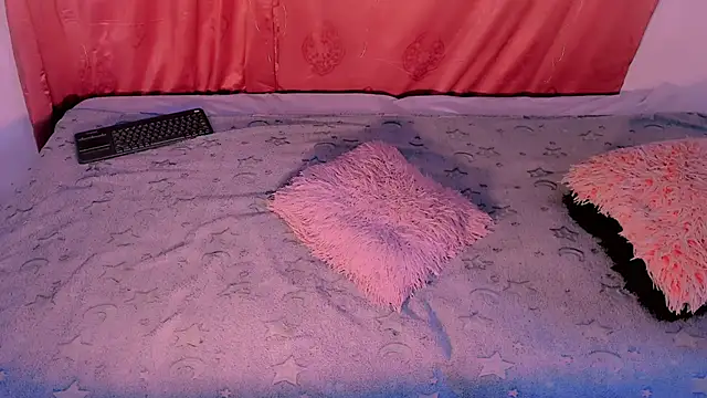 Mariana-ofc online show from 11.29.25