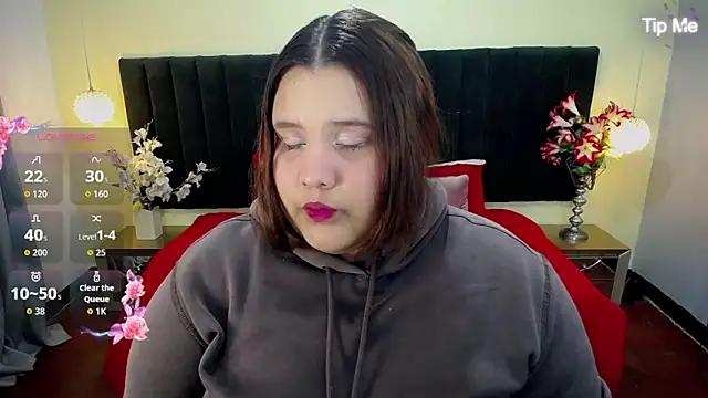 Snapshot of ailyn_maury chatting on 09.09.25 ailyn maury online show from 09.09.25