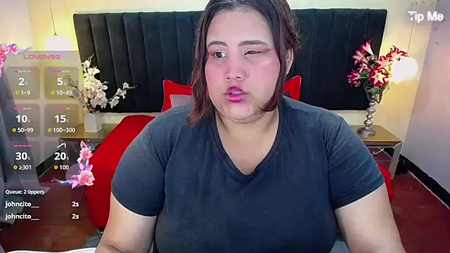 Snapshot of ailyn_maury chatting on 09.16.25 ailyn maury online show from 09.16.25