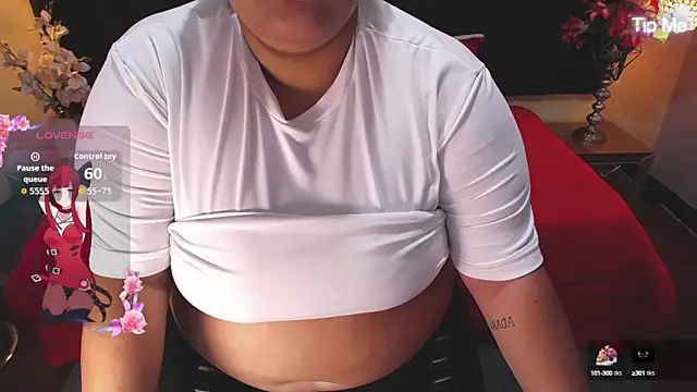 Snapshot of ailyn_maury chatting on 10.03.25 ailyn maury online show from 10.03.25