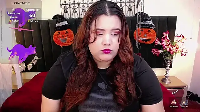 Snapshot of ailyn_maury chatting on 11.02.25 ailyn maury online show from 11.02.25