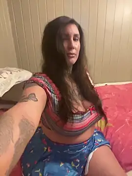 Snapshot of Badgyalbella chatting on 04.17.26 Badgyalbella online show from 04.17.26