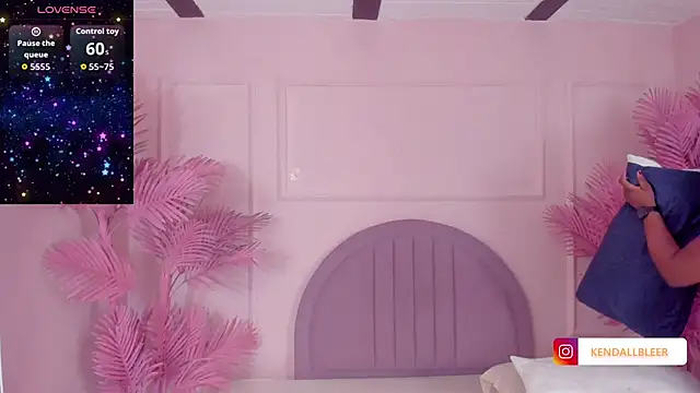 Kendallbleer online show from 11.02.25